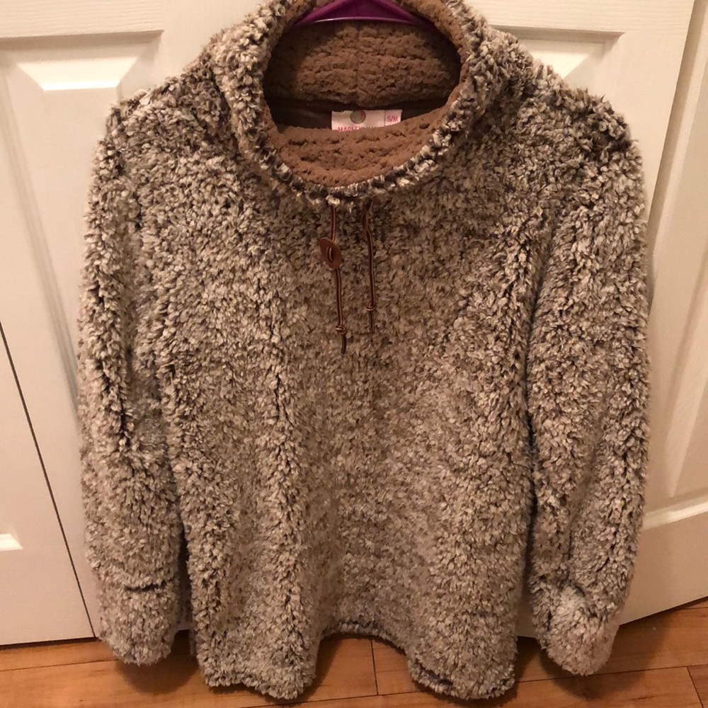 Pullover Sweatshirt